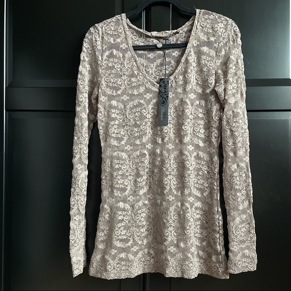 NWT BKE Lace Long Sleeve Blouse (M)